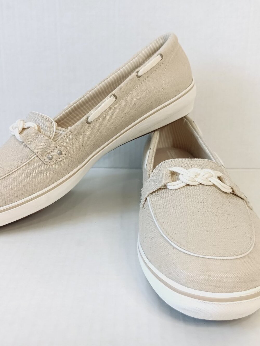 NEW WIDE Women's Grasshoppers Beige Natural Windsor Knot Loafer Size 9.5 W